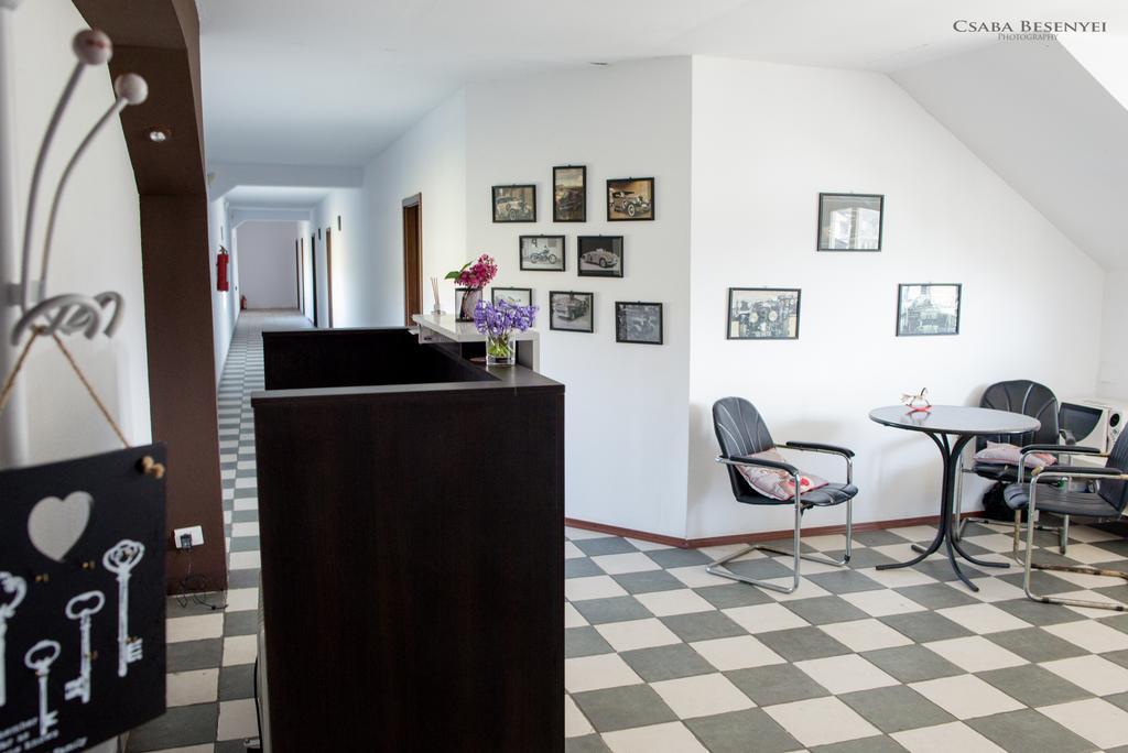 Speedhouse Apartment Алба Юлия Екстериор снимка